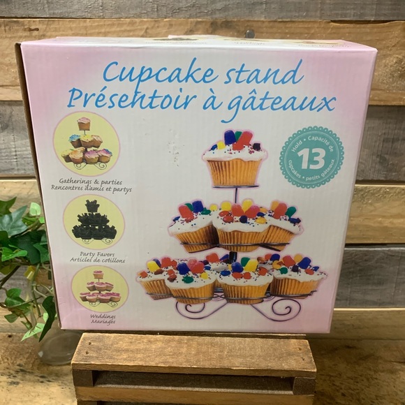 CTG 3-Tier Metal Cupcake Stand - Picture 8 of 9